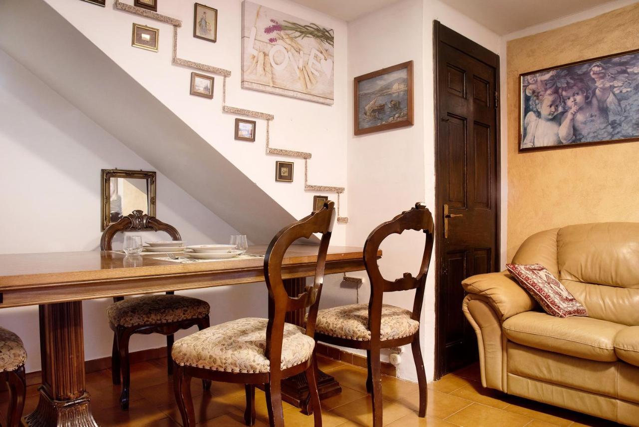 Apartmán Casa Flora Porto Ceresio Exteriér fotografie